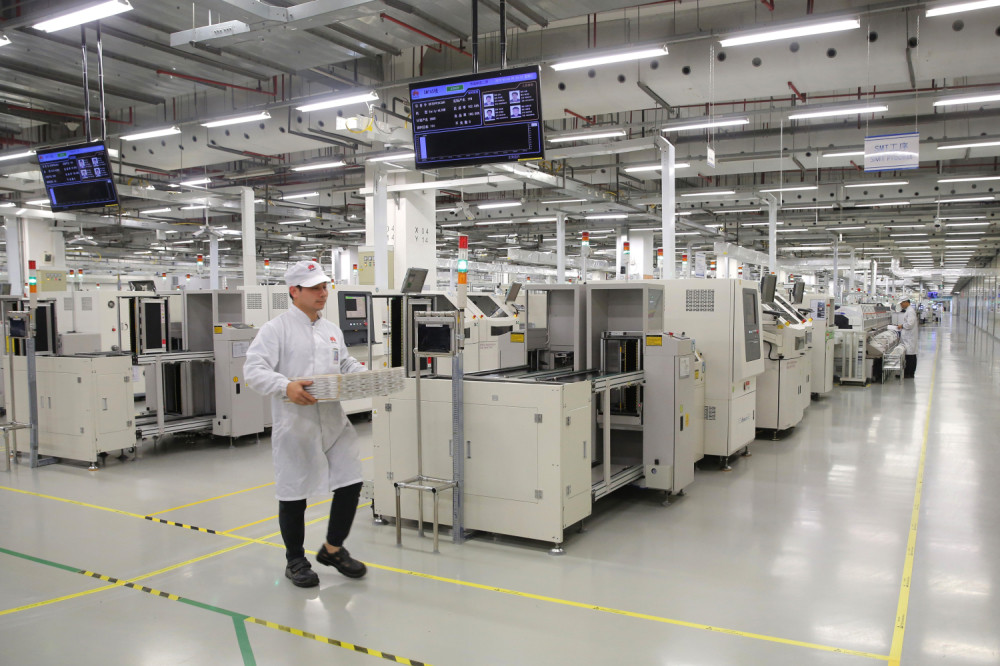 Ukoliko ste zaposleni u ovim firmama, uskoro ćete raditi ČETIRI DANA NEDELJNO?!