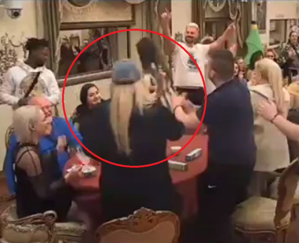 Poznata pevačica ušla u "Parove"! Već je bila u rijalitiju, a od ukućana niko nije mogao da je prepozna...