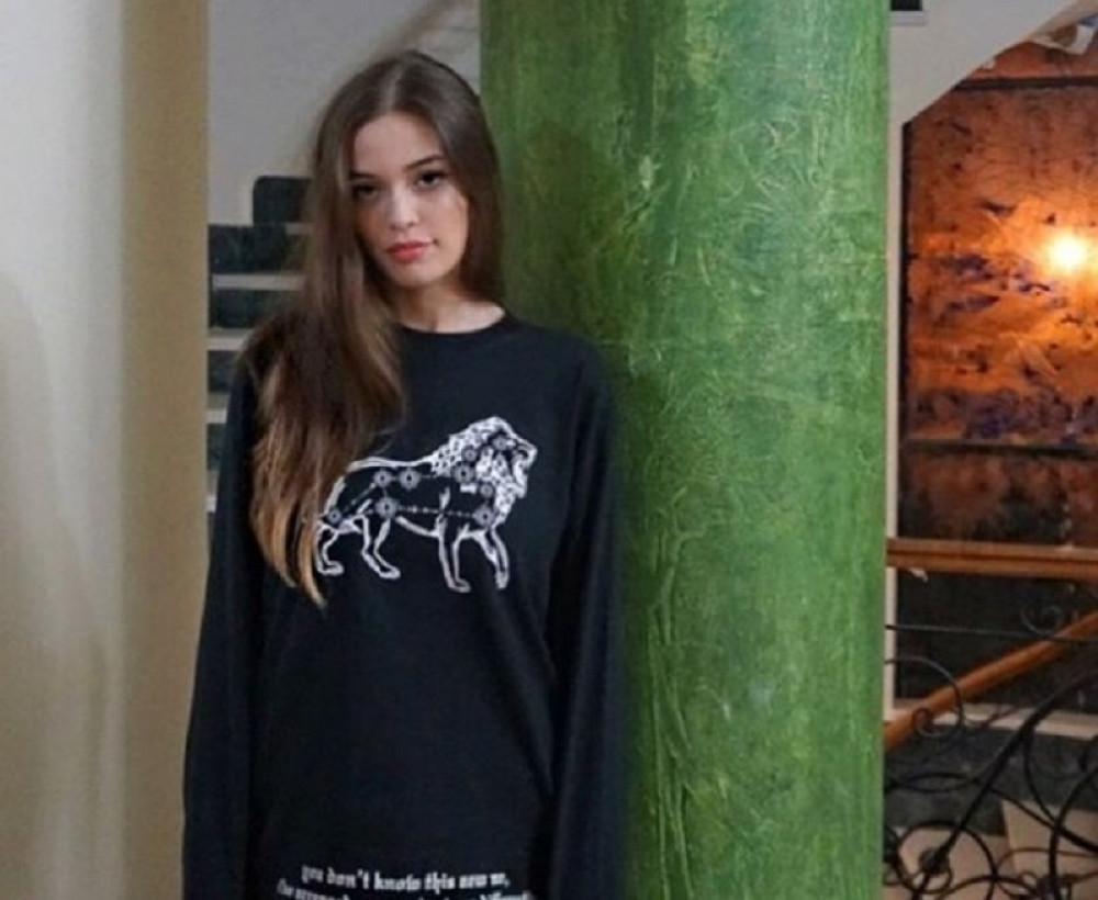 Preminula sestra (19) mladog pevača kog obožavate! Pre 3 godine izgubili su i majku!