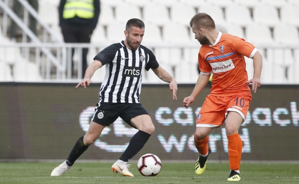 Tošić potpisao reprogram i pomogao klubu, dvojica veterana i država prave problem!