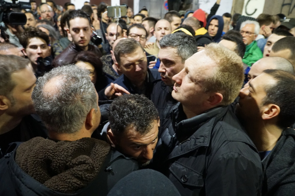 Đilas izrekao gnusnu laž, a evo kako su mu novinari N1 pomogli da obmane građane (VIDEO)