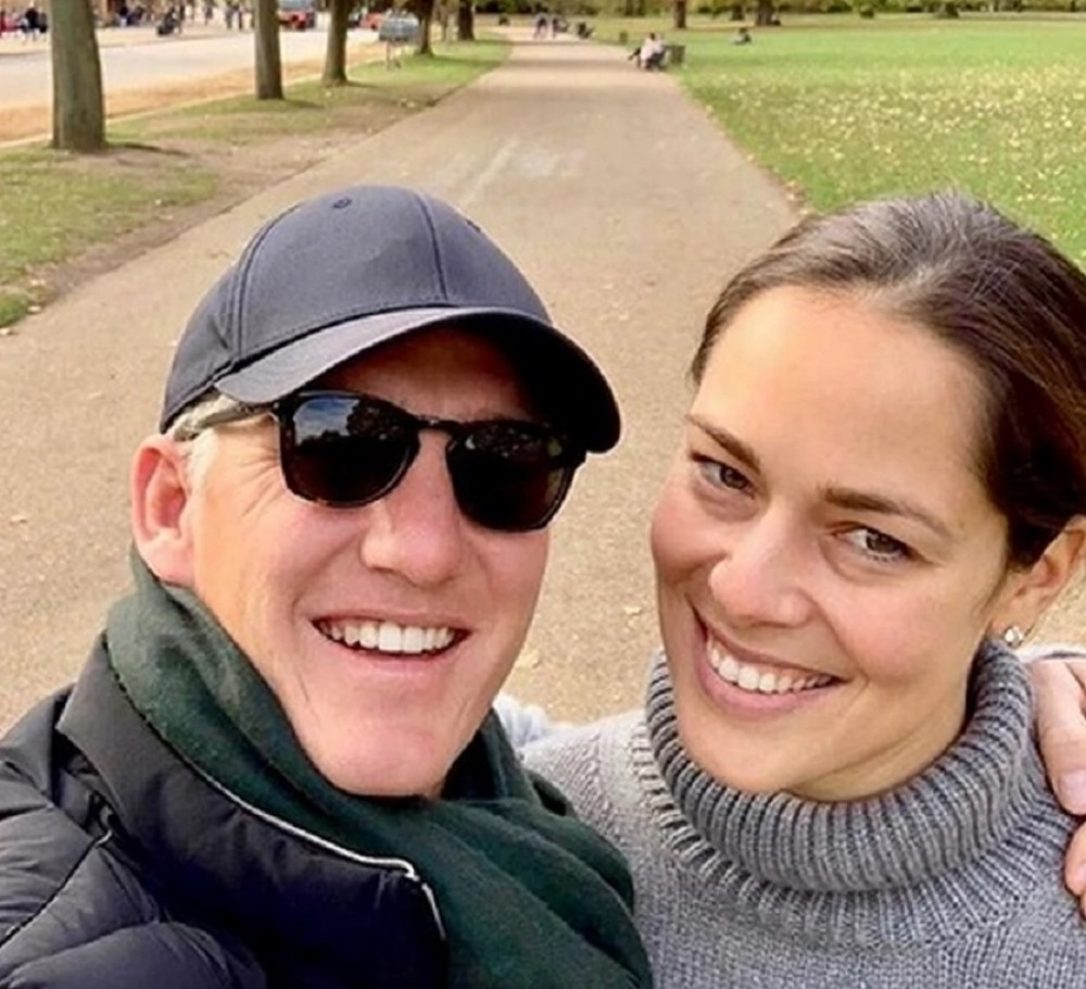 Švajnštajgerovi uživaju u Nemačkoj: Pogledajte u kakvoj su pozi uhvaćeni! (FOTO)