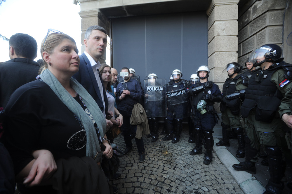 Opozicija sprema krvoproliće?: Pokazali su svoju ideju, to su makedonski i ukrajinski scenario!