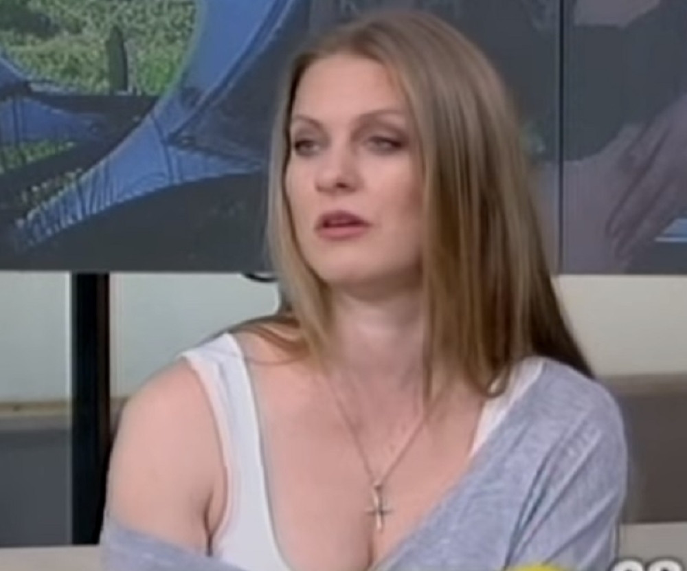 Našoj glumici se BRAT UBIO, a onda se ona okrenula religiji! Razne priče se kriju iza njegovog SAMOUBISTVA