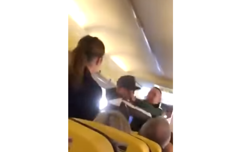 Brutalna tuča završena krvavim glavama! Jedan muškarac drugom ODGRIZAO NOS (UZNEMIRUJUĆE)