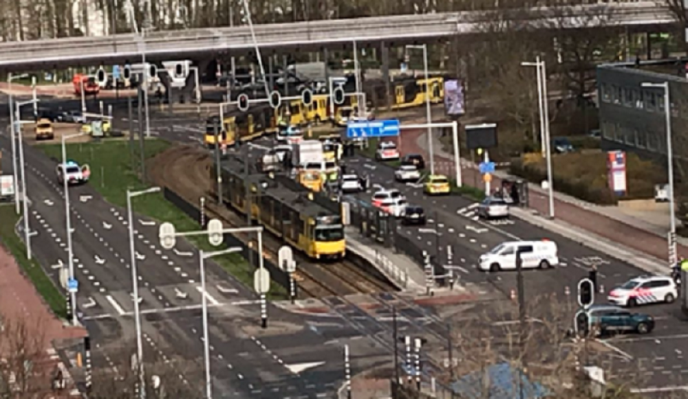Uhapšen napadač iz tramvaja, rođaci otkrili zašto je pucao: Probali su da mu pomognu, pa je nastavio da PUCA!
