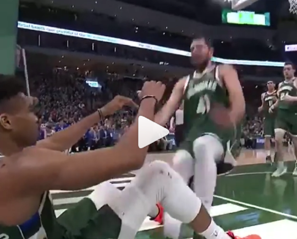 Publika počela da se histerično smeje Mirotiću, NIJE ZNAO GDE SE NALAZI (VIDEO)