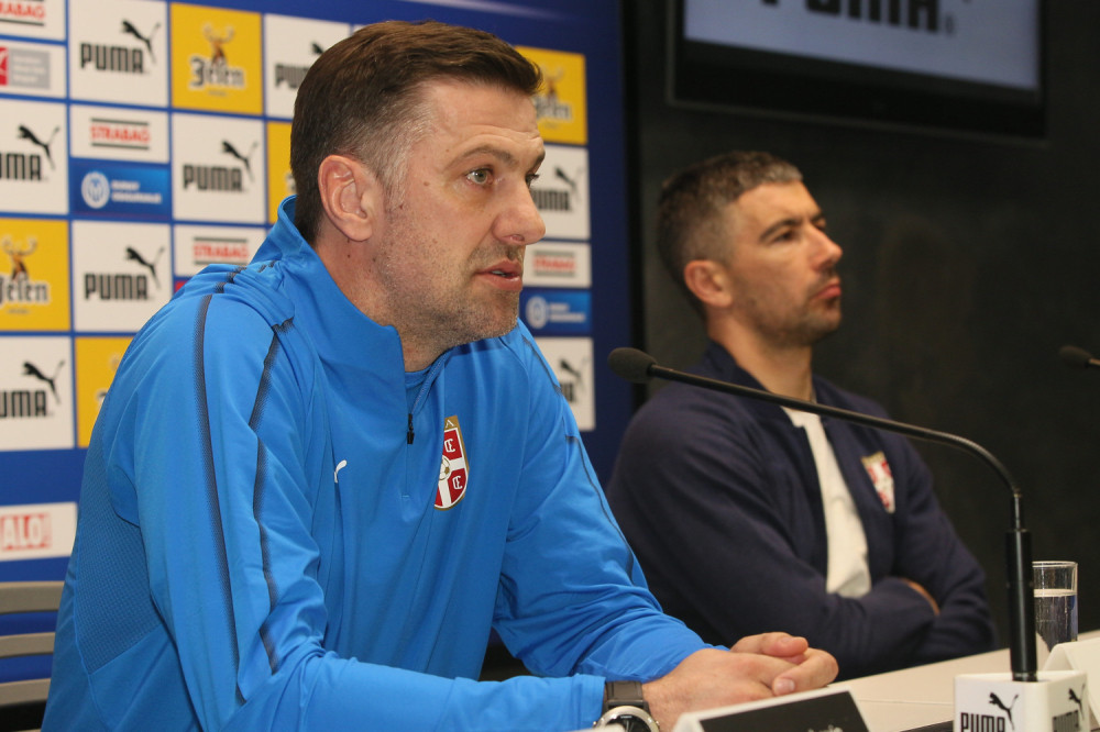 Pola tima nedostaje, debitant počinje utakmicu!