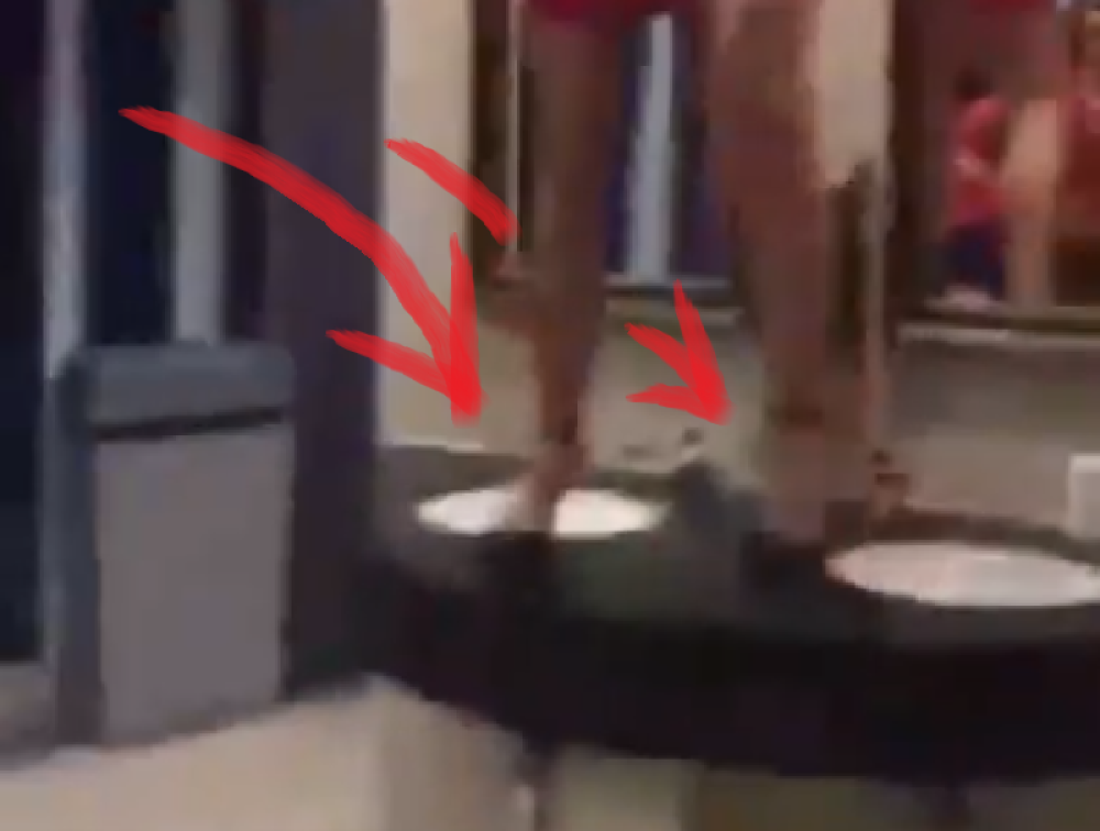 Htela da zavodi se*si plesom, umesto toga doživela blam života! Noge na lavabo, a već sledeći sekund... HAOS!