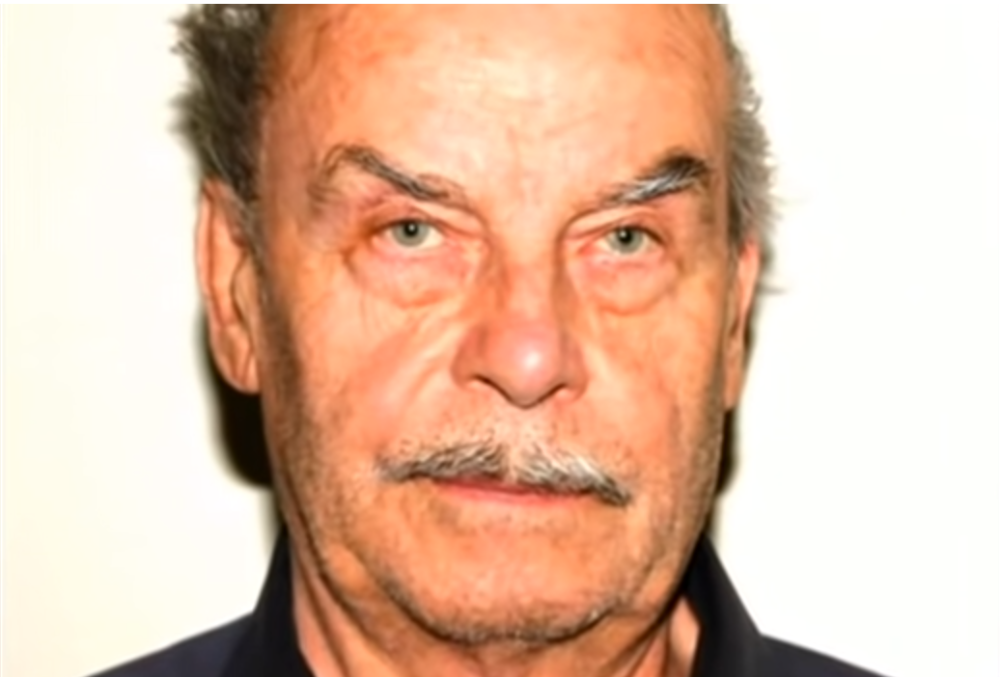 Ovaj monstrum je ćerci napravio SEDMORO DECE, a onda je jedno spalio u peći!