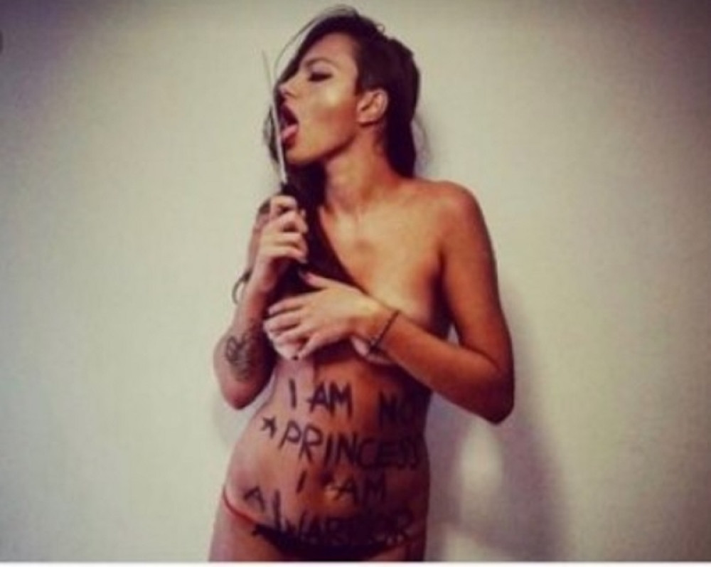 Za Ružicom mnogi seku vene! A kad vidite modelsicinu sestru odlepićete! (FOTO)