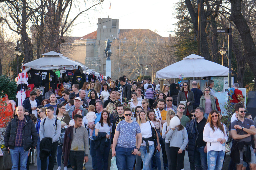 Zarađuju 4.000 mesečno, a imaju veću odgovornost od svih nas! "Razmišljao sam da odustanem, ali..."
