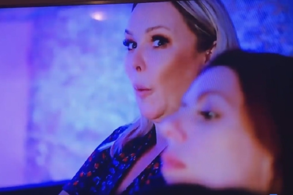 Sara sa ostalim mamama snima P*RNO FILMOVE za svoju decu! Evo kakvu poruku šalju (FOTO)