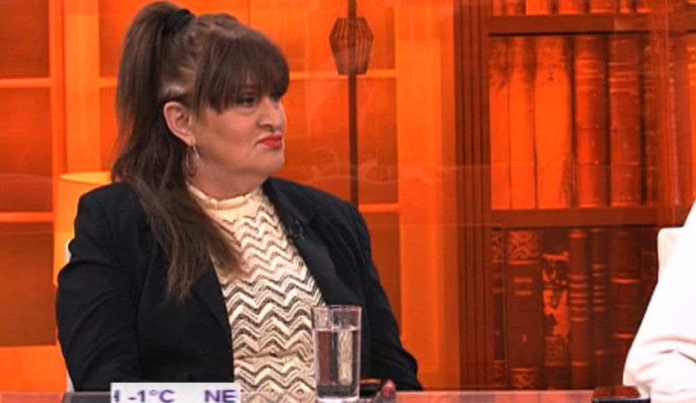 Poželjna Nada Macura otkrila ko joj sve piše i šalje eksplicitne fotografije (VIDEO)