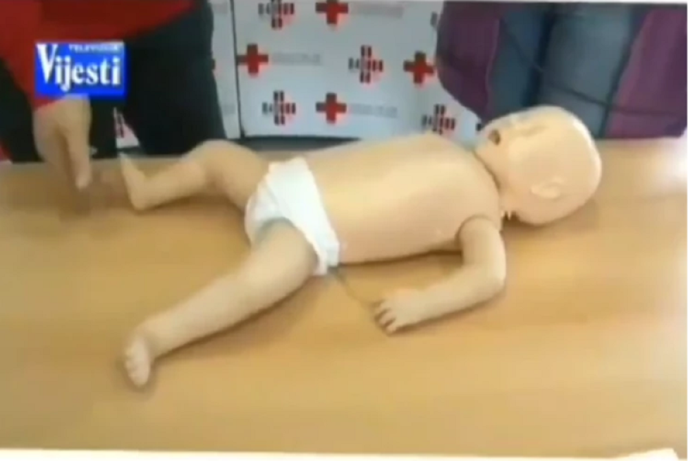 Zbog jedne rečenice ovog crnogorskog pedijatra, smeje se čitav Balkan (VIDEO)