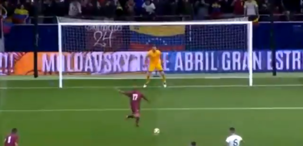 Najčudnija tehnika izvođenja penala! (VIDEO)