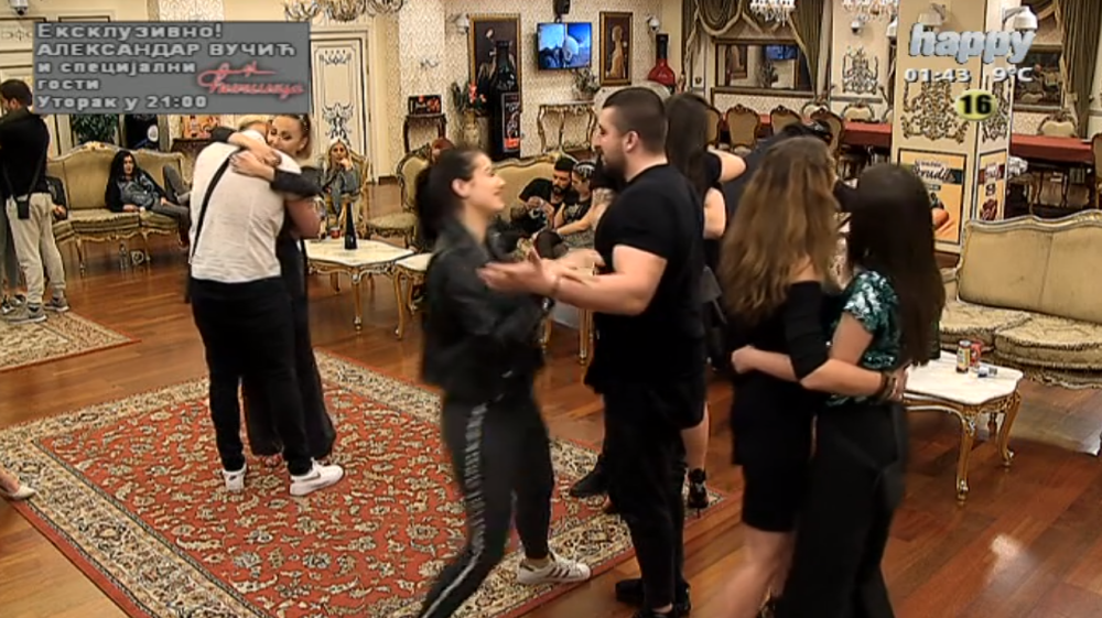 Pala do sada NEVIĐENA prosidba u Parovima, od ŠOKA jedva progovorio! (VIDEO)