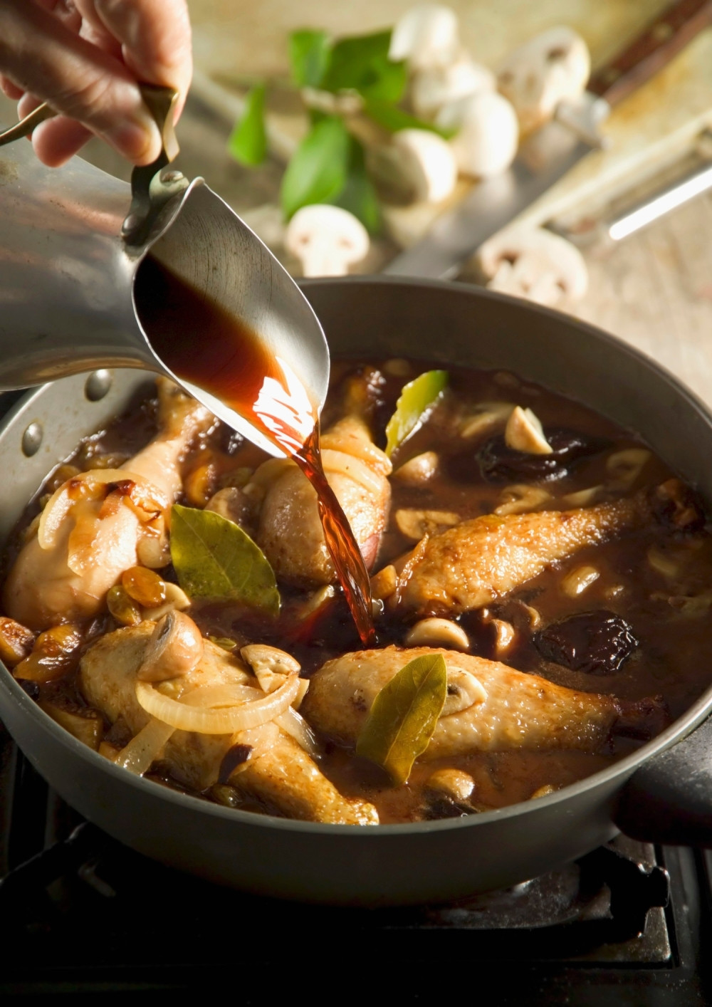 Piletina u rerni na GRČKI način, jedinstveni recept od koga će vam voda poći na usta!