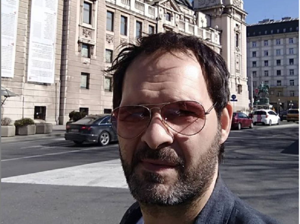 Kubura je prevario suprugu sa 18 godina mlađom devojkom! Evo kako danas izgleda i čime se bavi! (FOTO)