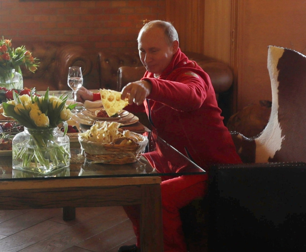 Radni dan ruskog predsednika završava se gotovo uvek na isti način i nije mu nimalo lako!