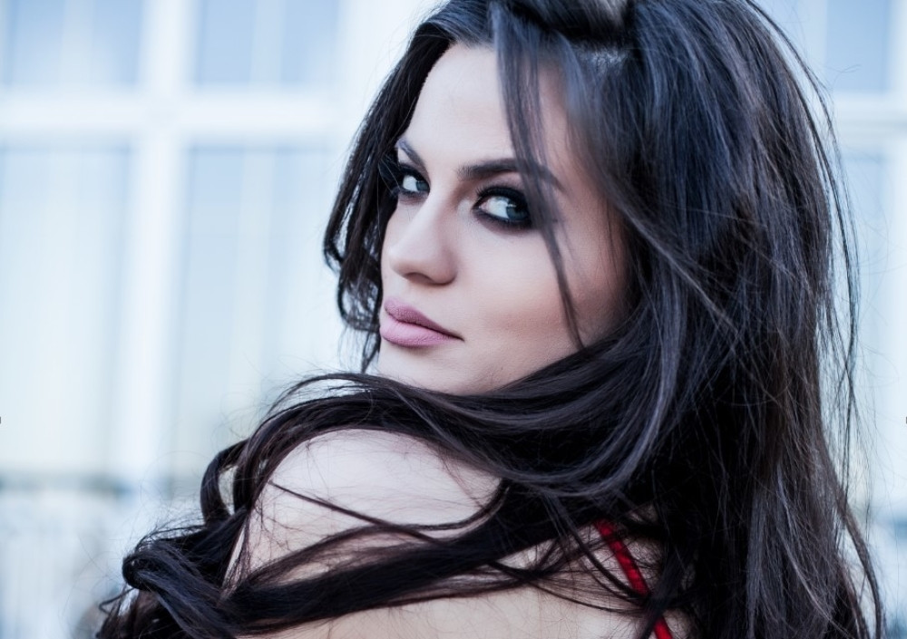 Milica Pavlović SPEKTAKULARNOM žurkom proslavila 28. rođendan! Kada vidite TORTU, neće vam biti dobro! (FOTO)