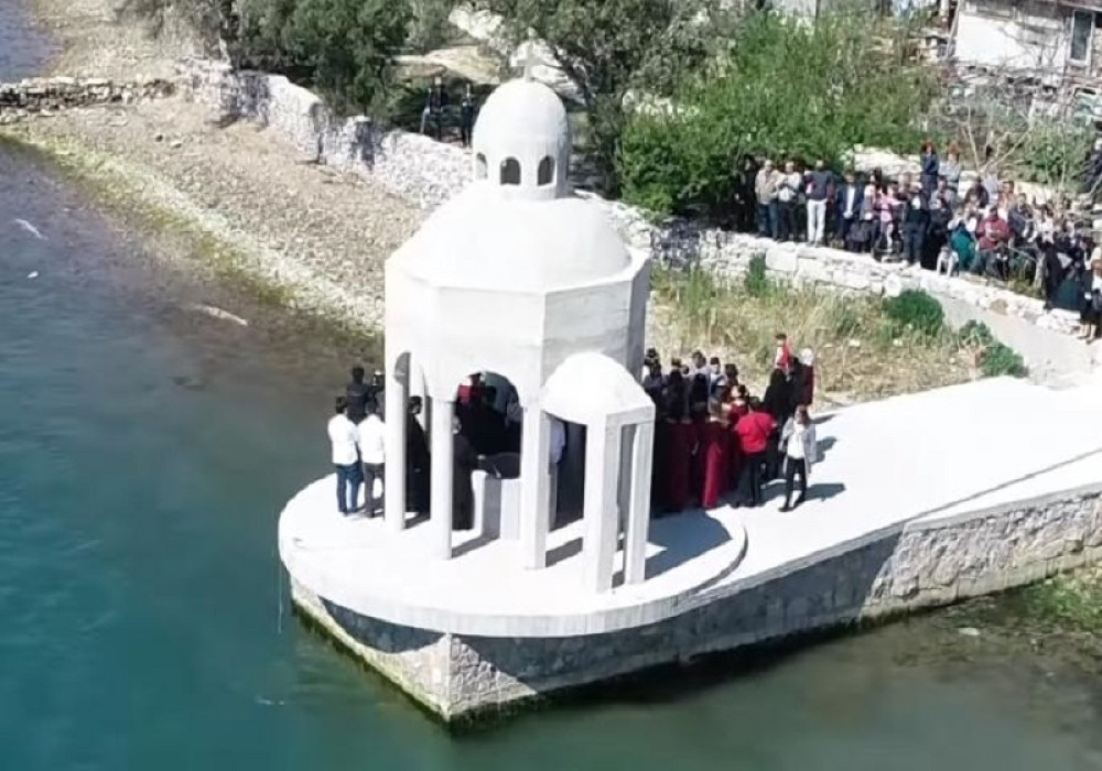 Vlast ruši još jednu Njegoševu crkvu!