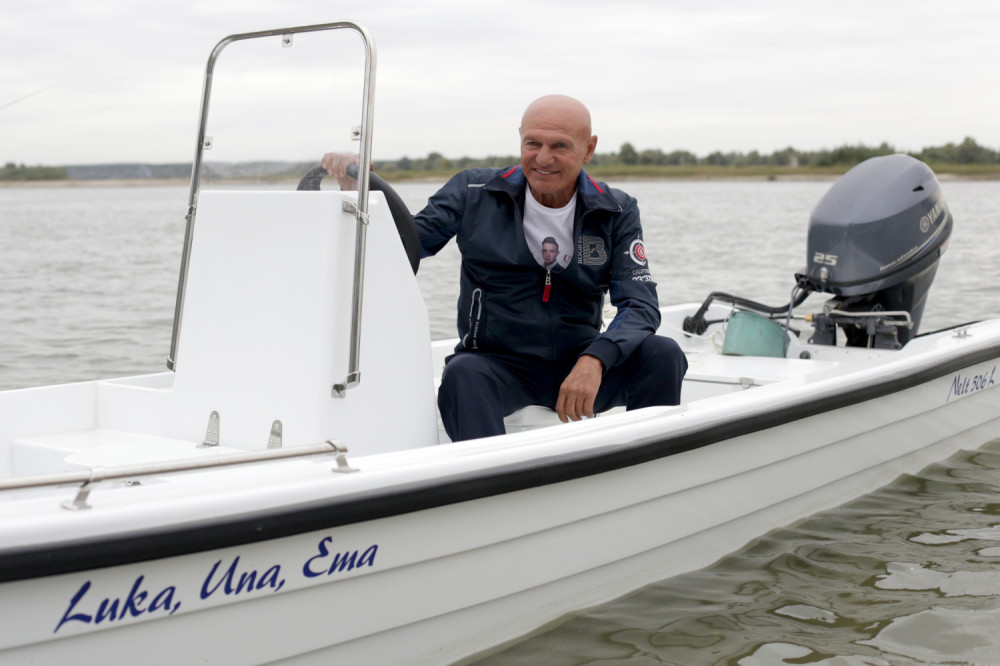 Posle dve godine od smrti Šabana Šaulića, komšije otkrivaju da njegovu kuću u Krčedinu ne posećuje niko od porodice (VIDEO)