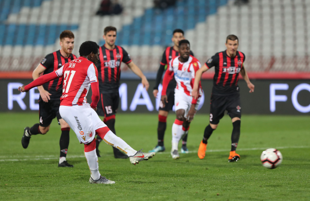 Zvezda posle preokreta dobila Mačvu, Ben dao odlučujući gol sa "kreča"! (FOTO+VIDEO)