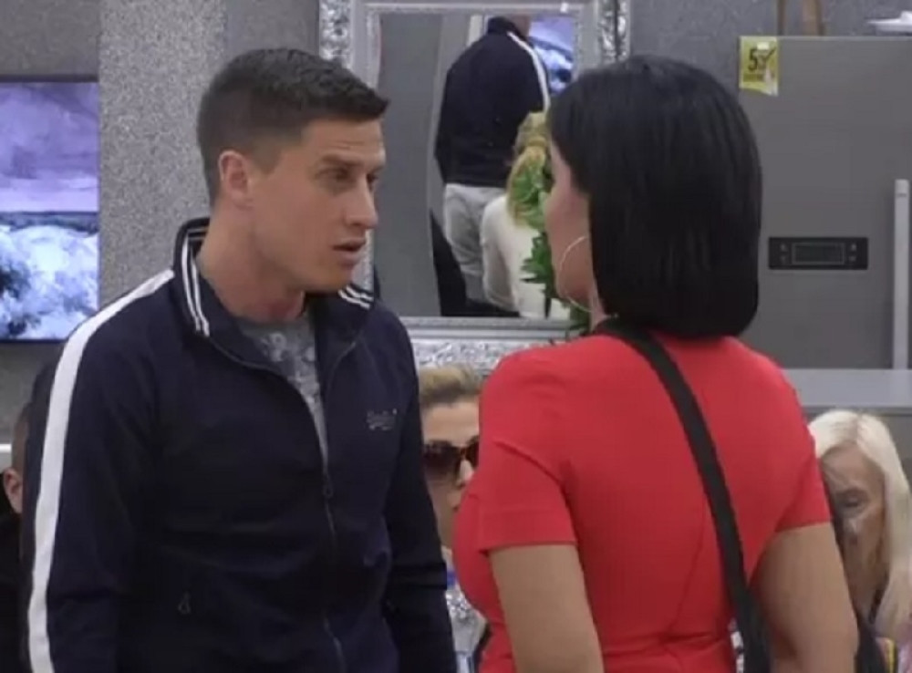 Prva svađa Davida i Aleksandre! Uneo joj se u facu nakon što je iznela sav PRLJAV VEŠ iz njihove veze! Skandal