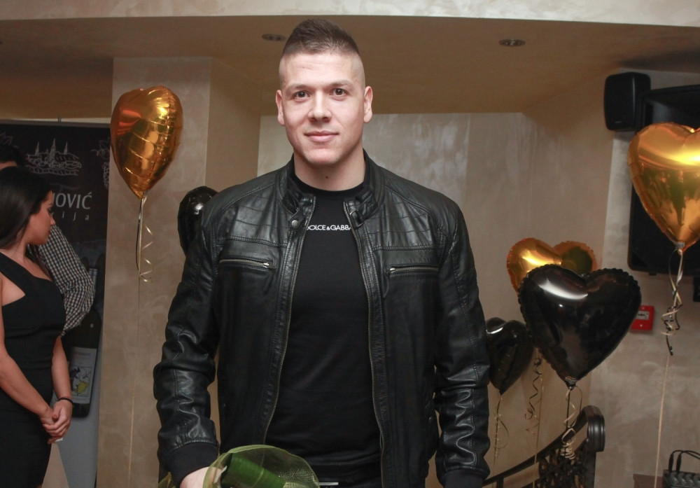 Sloba šeta MISICU?! Otkriveno ko je devojka Radanovića! (FOTO)