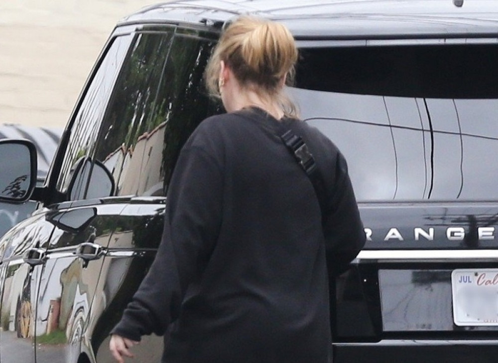 Odrekla se oca jer je izneo ŠOKANTNE DETALJE njenog privatnog života u javnost