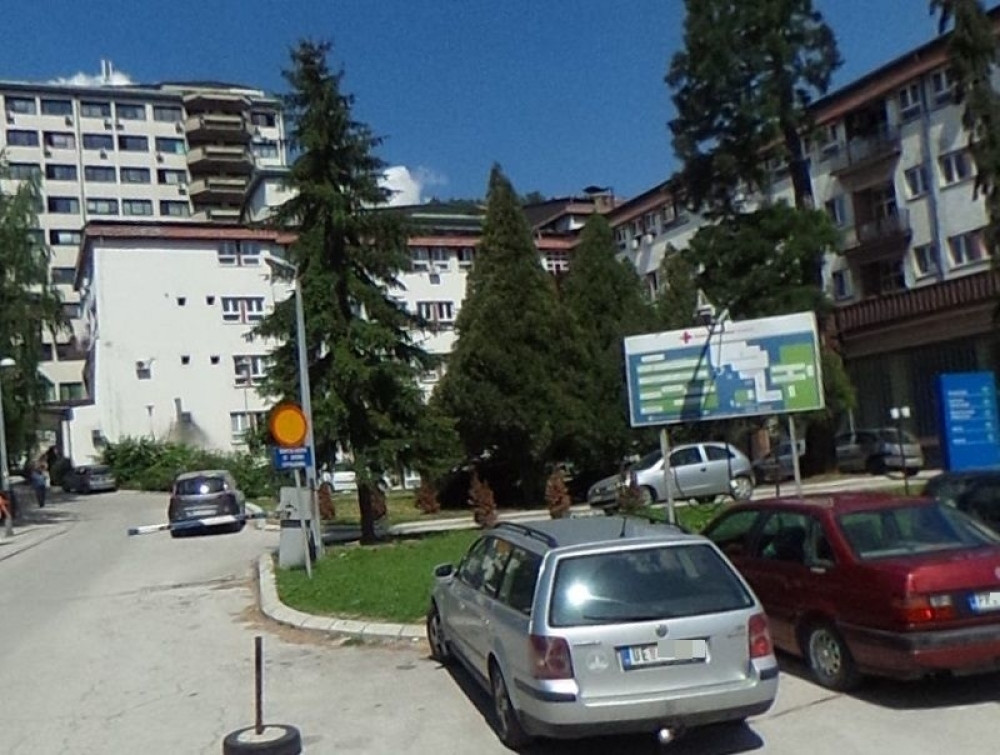 Dečak (7) vozio bicikl uz reku, pas ga napao i ujeo za glavu! Stariji brat gledao zlo svojim očima