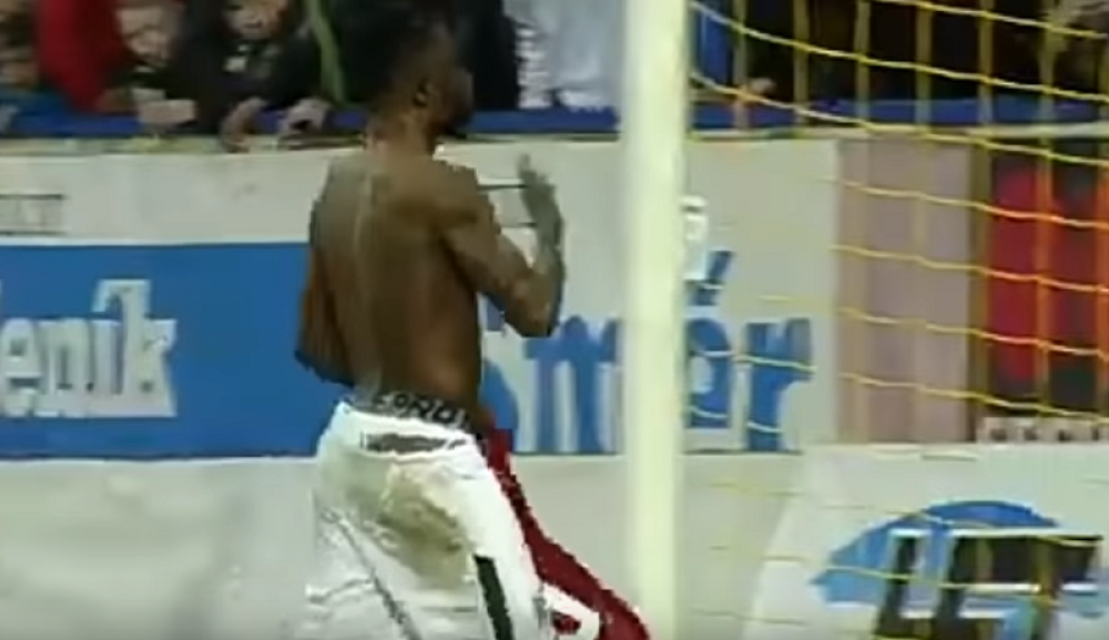 Srki Plavšić pogodio, pa promašio penal i deganžirao loptu, Kanga dao gol za pobedu, a onda se zaleteo na navijače! (VIDEO)