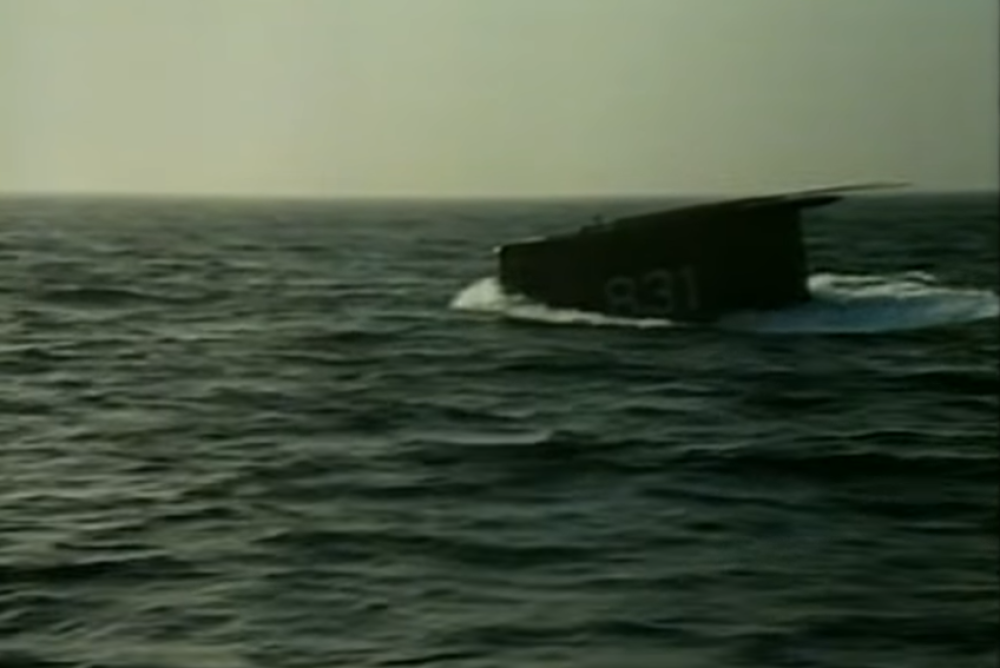 Britanski generali pretrnuli od straha: Kruže oko našeg ostrva, drže nas NA OKU!