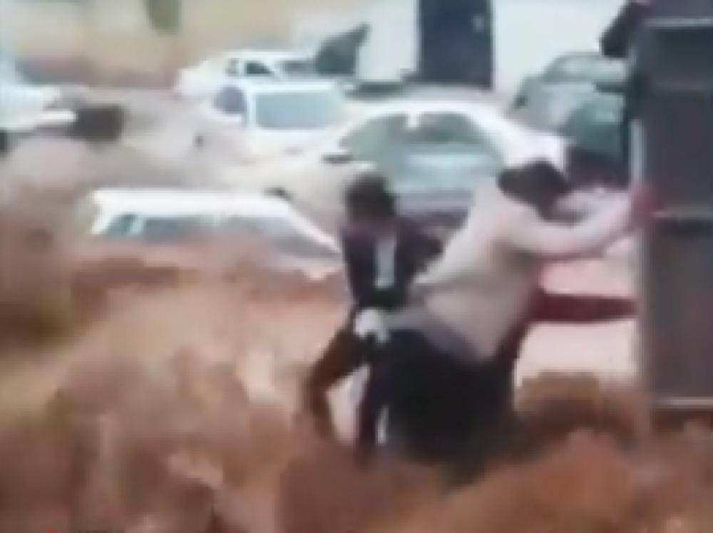 Stravične poplave pogodile Iran! Najmanje 70 mrtvih (UZNEMIRUJUĆ VIDEO)