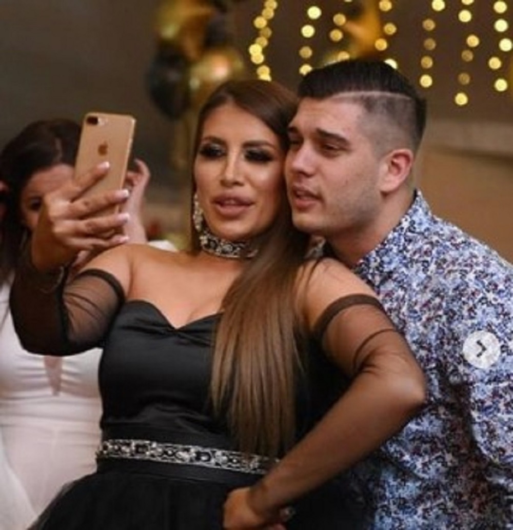 Mnogi su zapitali šta joj se desilo: Dalila više ne liči na sebe! (FOTO)