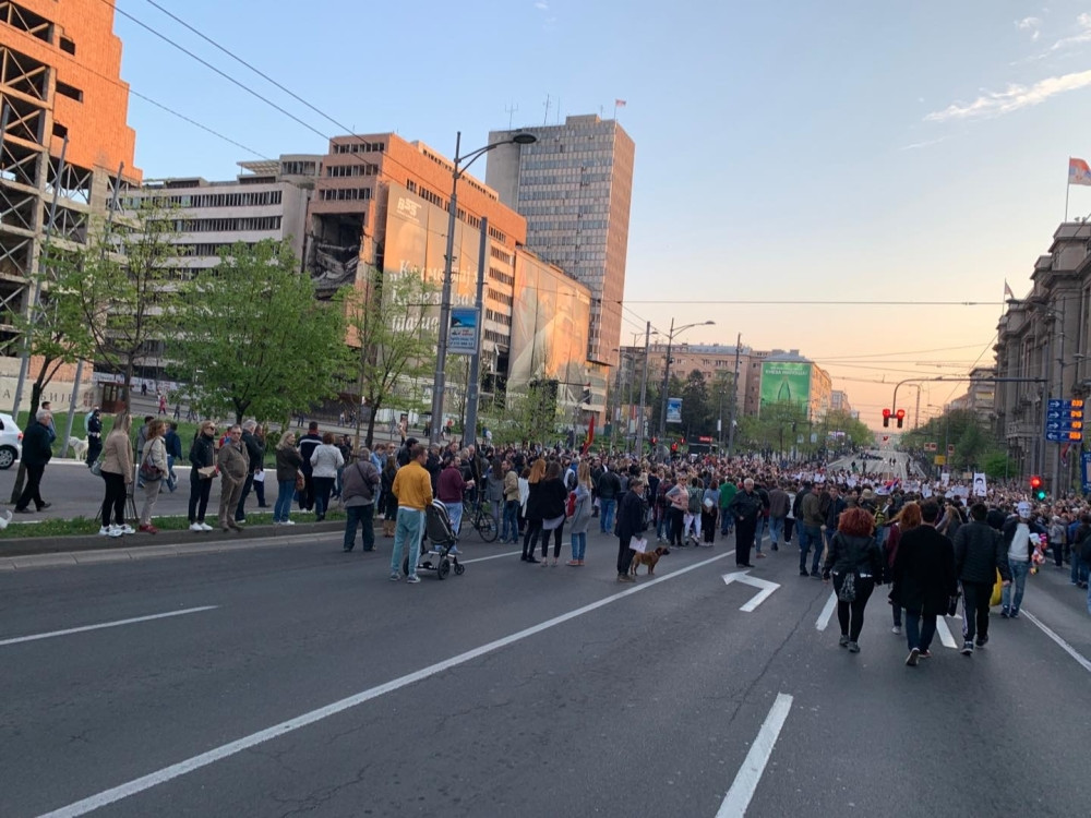 Izraz lica Boška Obradovića je vredan makar 1 od tih njegovih 5 miliona! (FOTO)