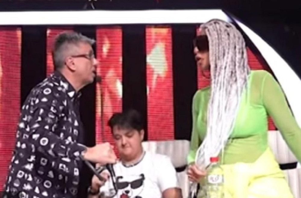 Jelena Karleuša dala JEZIV SAVET detetu od 17 godina! Rekla joj da uradi OVO, a onda joj Saša odbrusio!