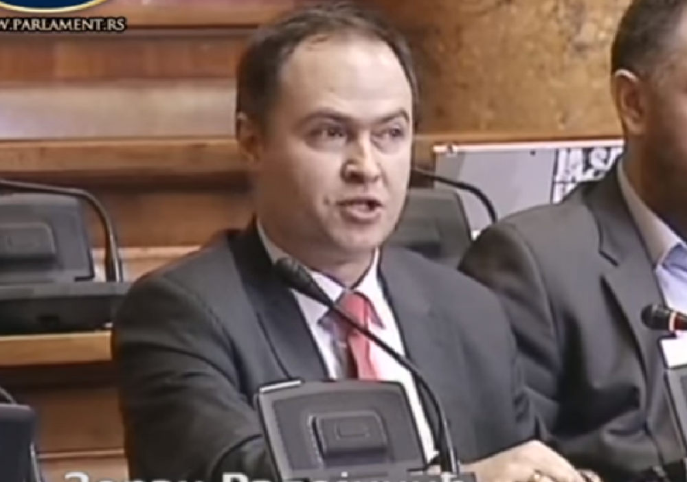 Radojičić i Nogo okrenuli leđa Bošku, raspala se poslanička grupa Dveri!