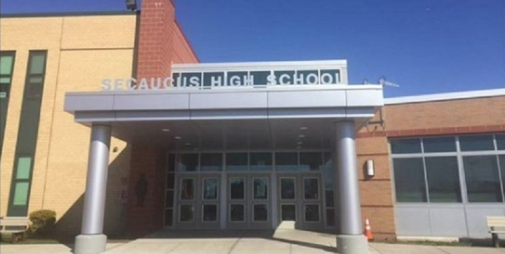 Dvojica učenika hakovali internet mrežu škole da ne bi polagali testove! (FOTO+VIDEO)