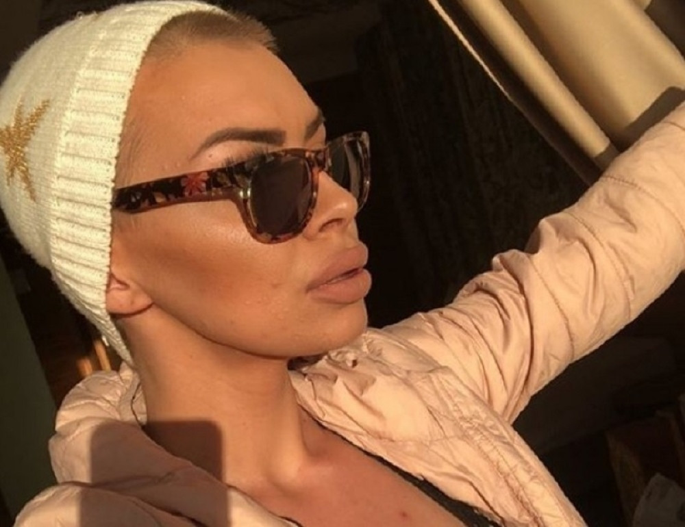 Zerina u teškoj depresiji, a evo šta je uradila sa PARAMA koje su joj fanovi uplatili! Nije kao svi!