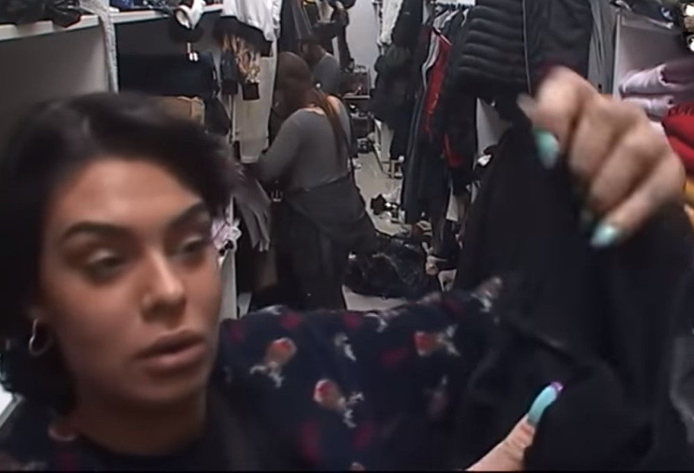 Zadrugarke pronašle njen PRLJAV VEŠ, optužile je da KRADE i oblači tuđe stvari! Onda je Mina uradila ovo (VIDEO)