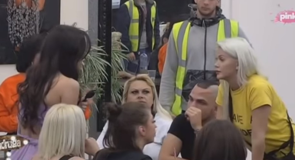 Popu*iš mi k*rac, j*baću ti brata! Situacija izmakla kontroli, nikad žešći SUKOB između Stanije i Davida (VIDEO)