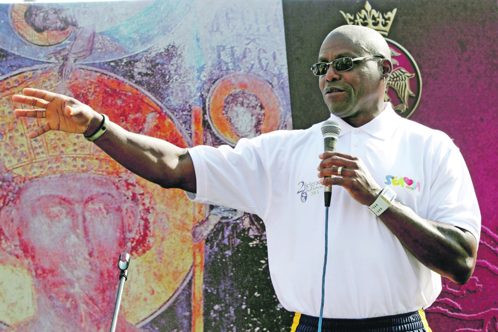 Karl Luis s krunom srpskog Despota