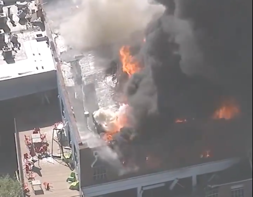 Od siline udara, ljudi leteli metrima u vazduh! Mrtve još uvek broje! Policija dignuta na noge, krenula je i vojska! (VIDEO)