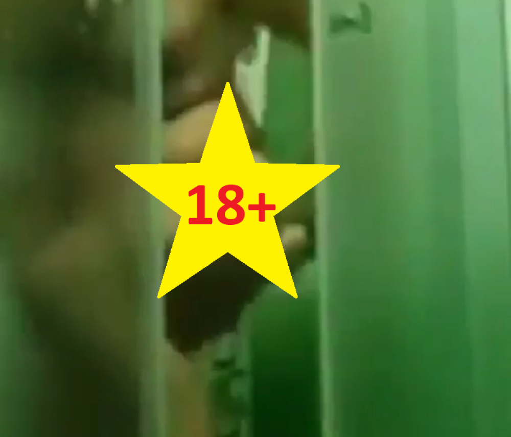 Isplivao ŠOKANTAN SNIMAK! Zoki Šumadinac POTPUNO GO! Ništa nije sakrio, a onda je uzeo ovo POMAGALO! (VIDEO 18+)