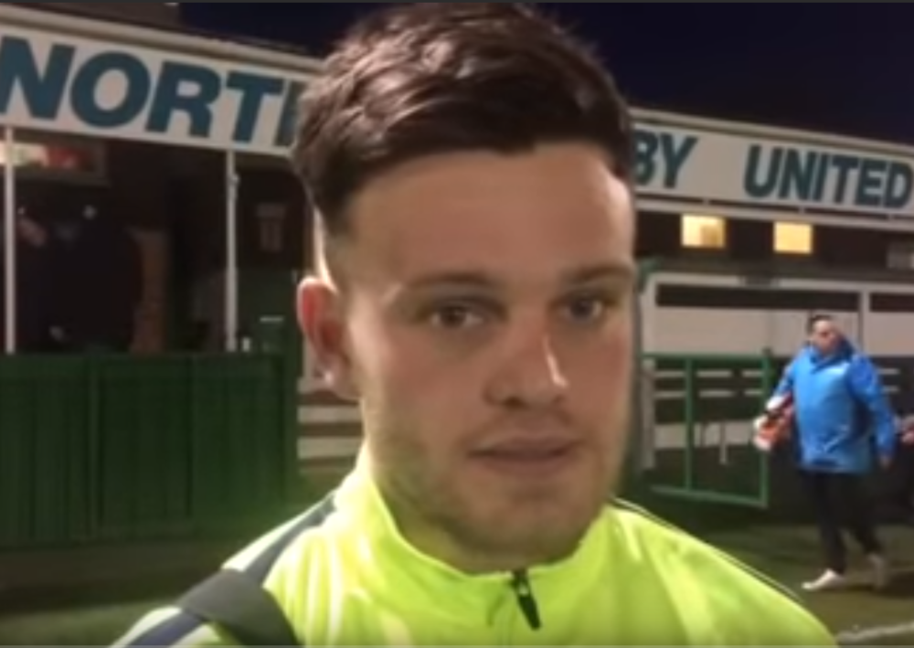 MONSTRUOZNO! Tukao devojku sa štanglom i terao je da jede farbu (FOTO 18+)