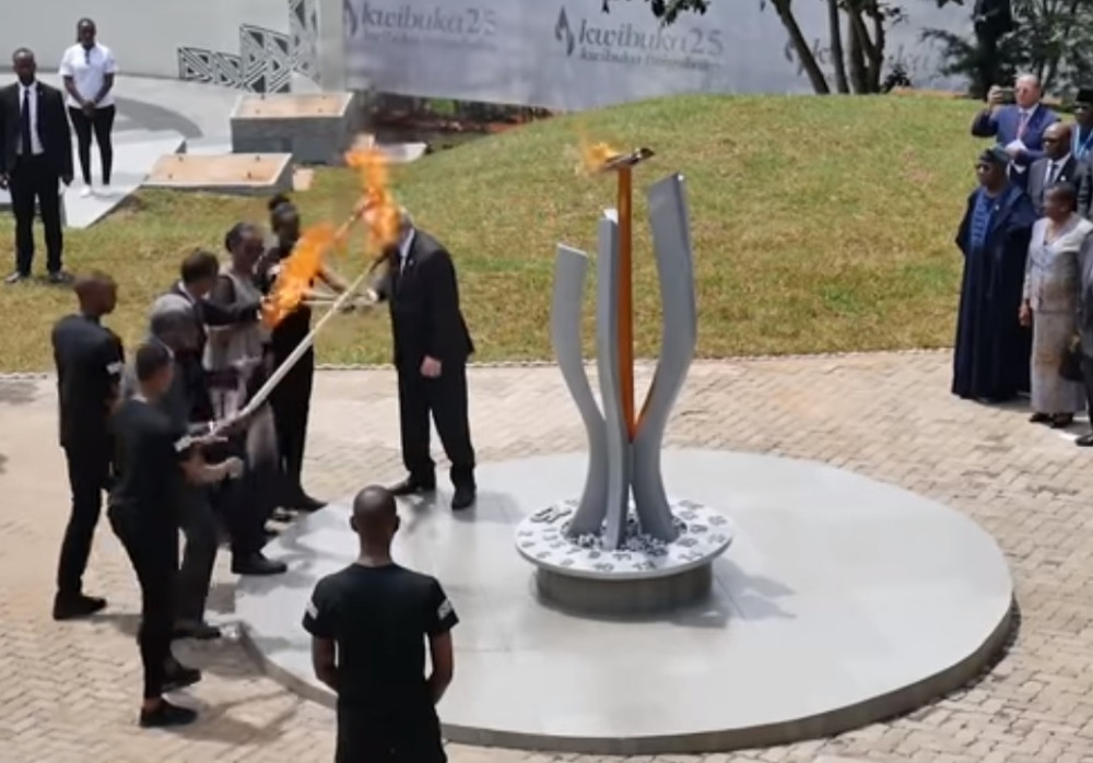 Žan-Klod Junker umalo zapalio prvu damu ove zemlje!