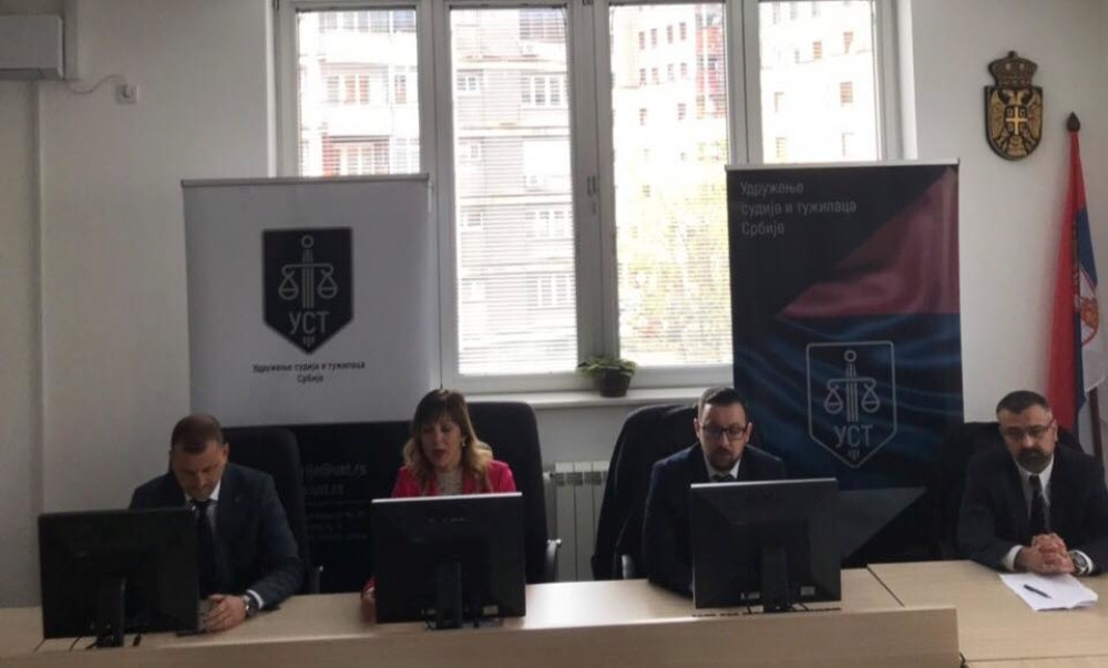 Predstavnici Udruženja sudija i tužilaca Srbije (UST) održali su sastanak sa sudijama i tužiocima: Razmatrana su pitanja unapređenja radnog položaja i zarada!