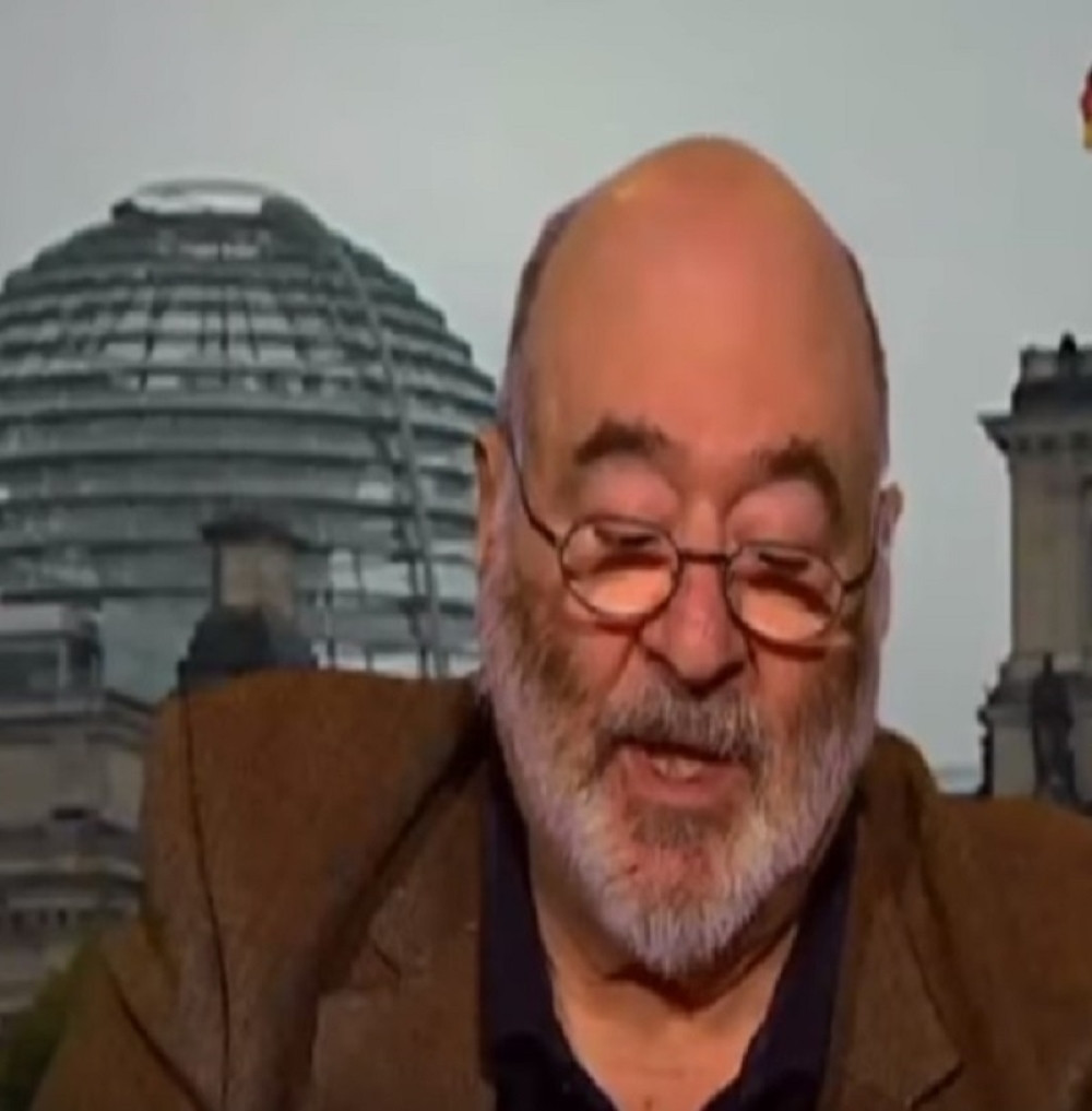 Američki pisac govorio o situaciji na Balkanu devedesetih! Ono što je rekao o Srebrenici odjeknulo je poput bombe (VIDEO)